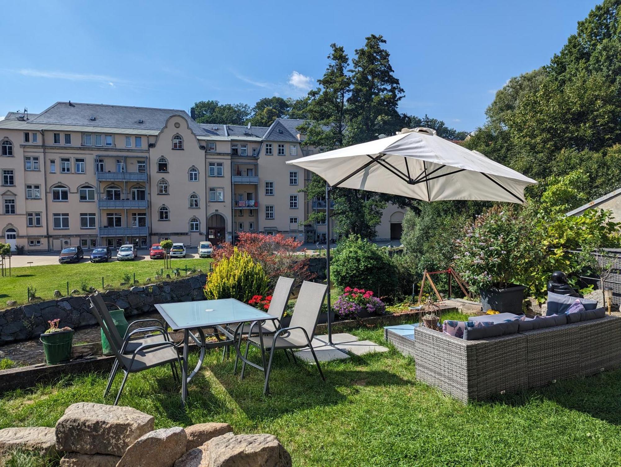 Familienwohnung für 3 mit Sauna, Pool&Terrasse - Famzi Sebnitz Exterior foto