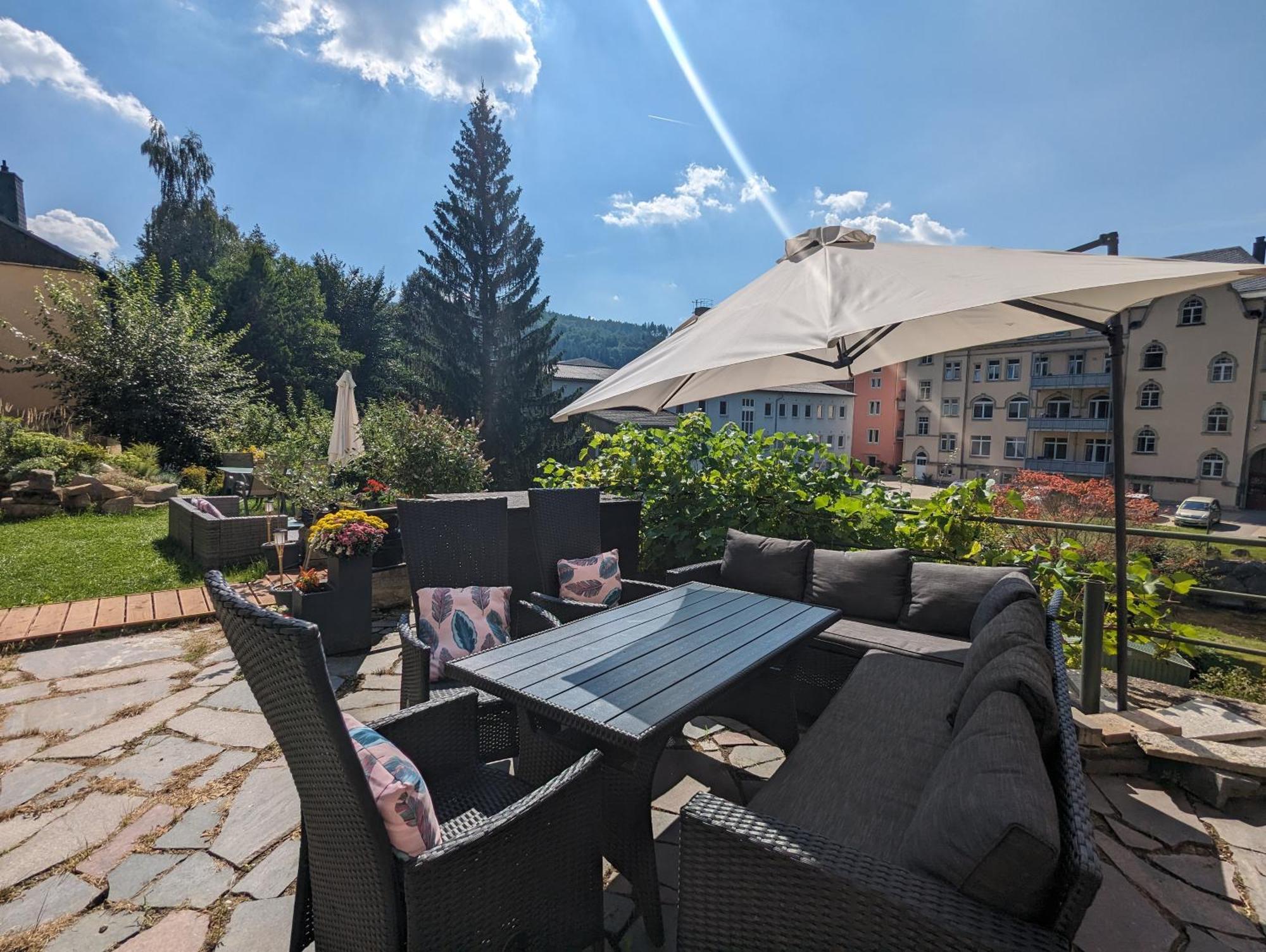 Familienwohnung für 3 mit Sauna, Pool&Terrasse - Famzi Sebnitz Exterior foto