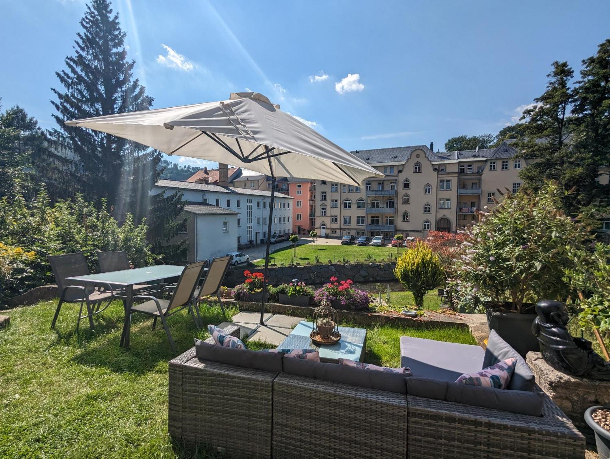 Familienwohnung für 3 mit Sauna, Pool&Terrasse - Famzi Sebnitz Exterior foto