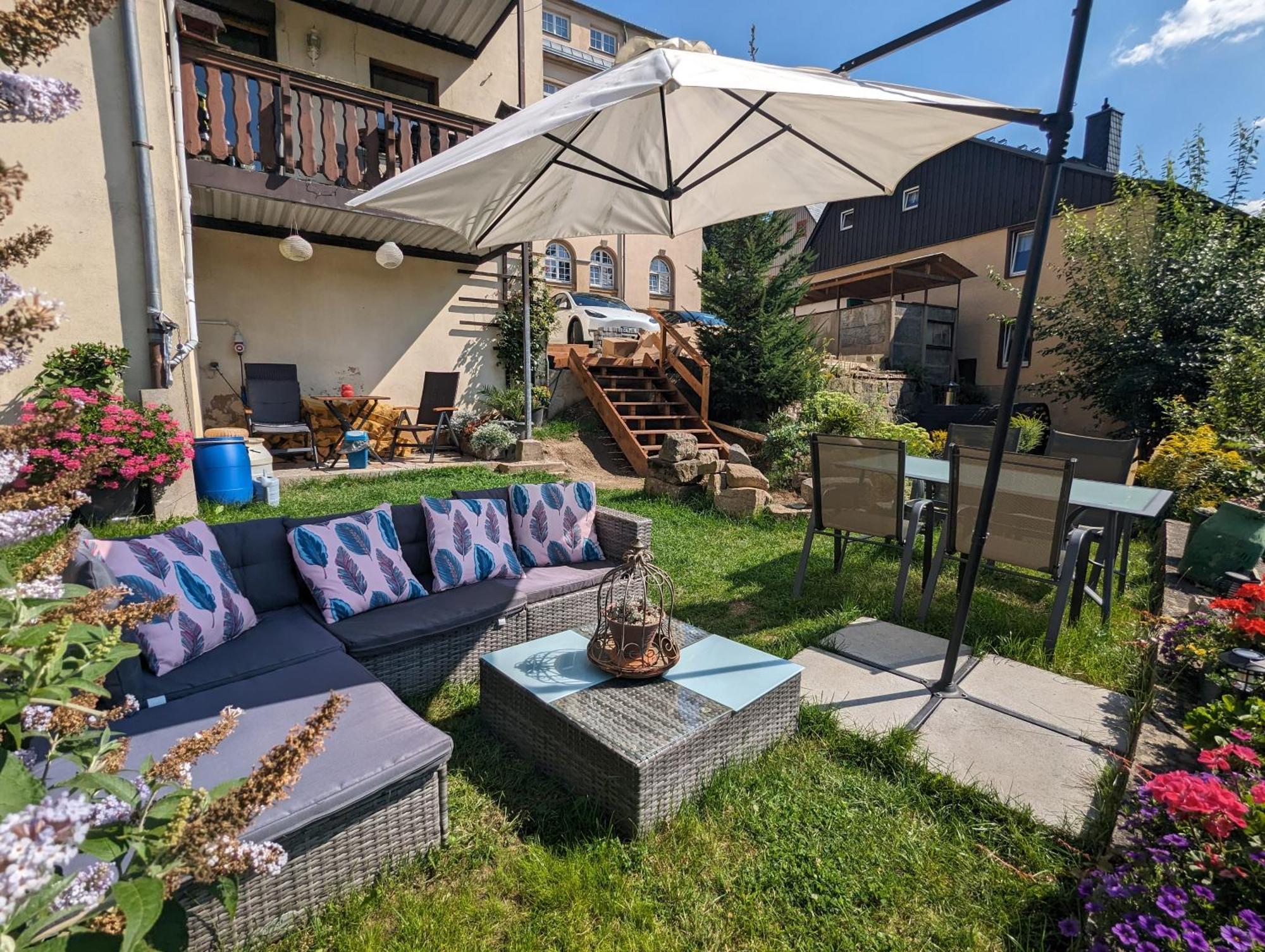 Familienwohnung für 3 mit Sauna, Pool&Terrasse - Famzi Sebnitz Exterior foto