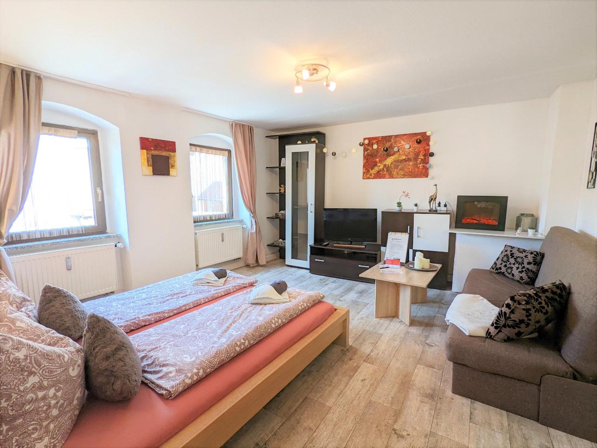 Familienwohnung für 3 mit Sauna, Pool&Terrasse - Famzi Sebnitz Exterior foto